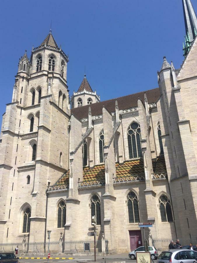 Appartements Atypiques Centre Historique 디종 외부 사진